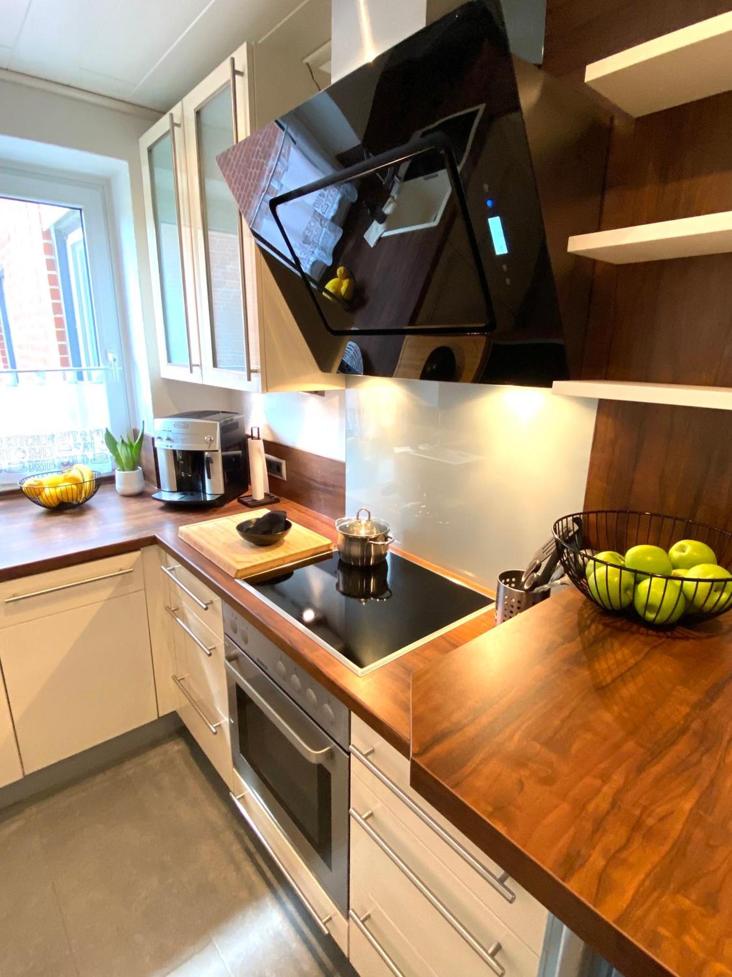 Skyline - Mit Grossem Balkon & Xxl- Sofa Fuer Bis Zu 4 Personen
