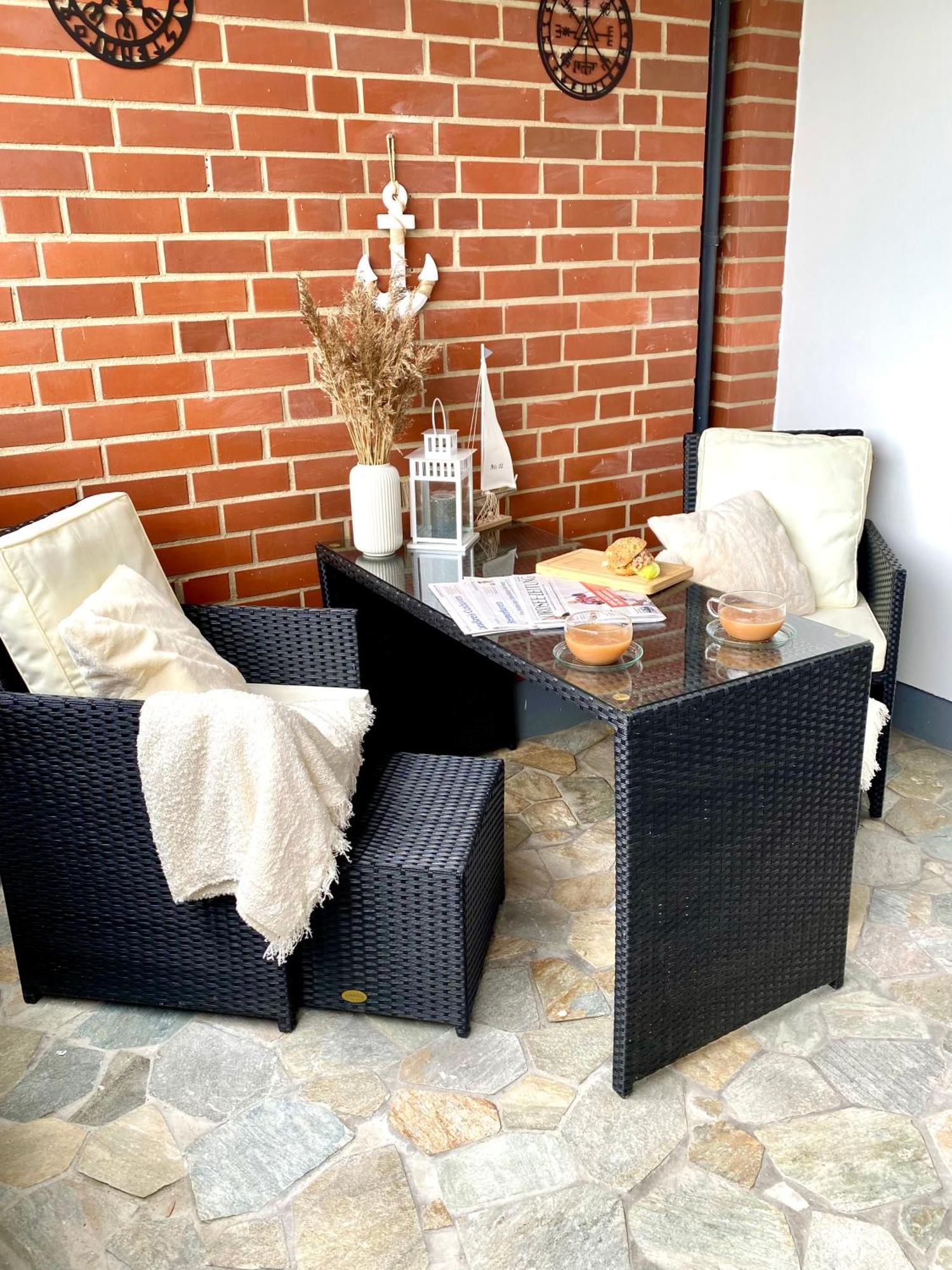 Skyline - Mit Grossem Balkon & Xxl- Sofa Fuer Bis Zu 4 Personen
